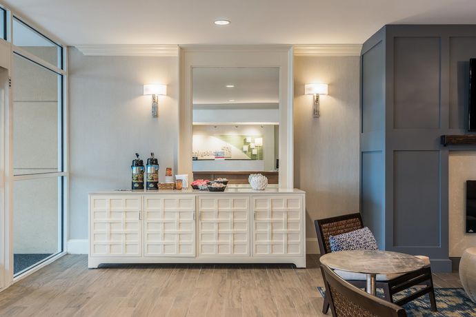 Imagen de los interiores del Hotel Holiday Inn South Kingstown (Newport Area), an IHG. Foto 15