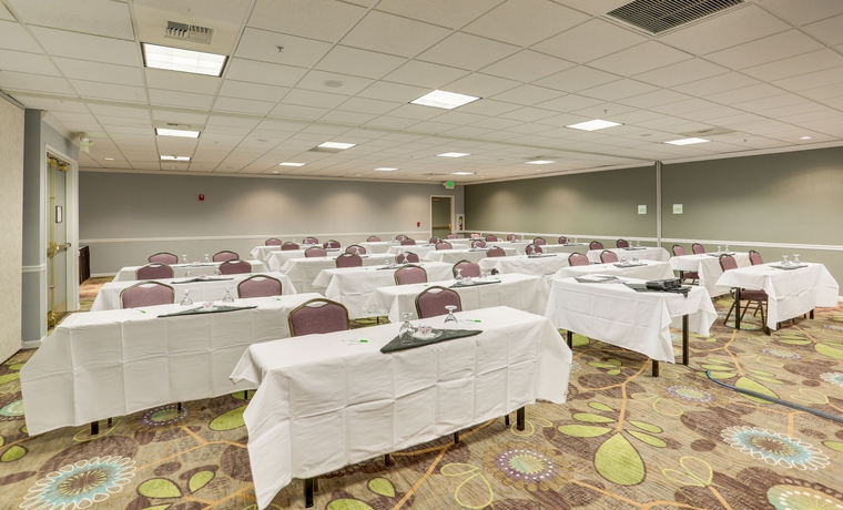 Imagen de los interiores del Hotel Holiday Inn Spokane Airport, An Ihg. Foto 12