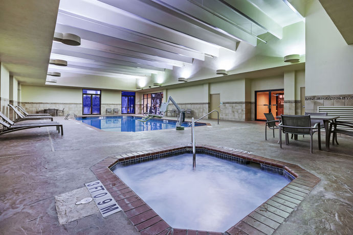 Imagen de la piscina del Hotel Holiday Inn Springdale/fayetteville Area, An Ihg. Foto 15