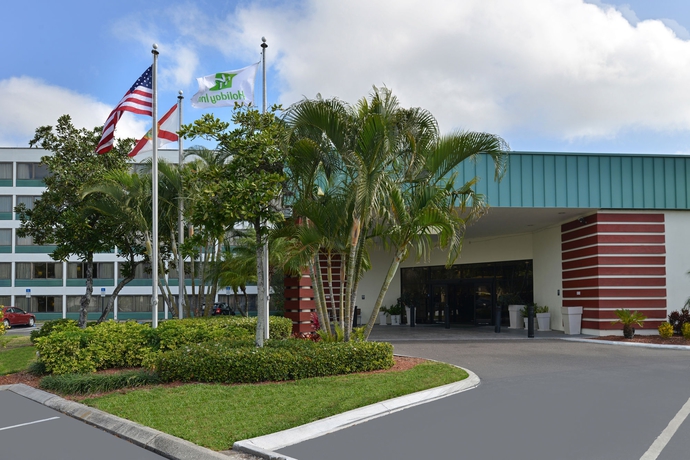 Imagen de los exteriores del Hotel Holiday Inn St Petersburg N - Clearwater, An Ihg. Foto 12