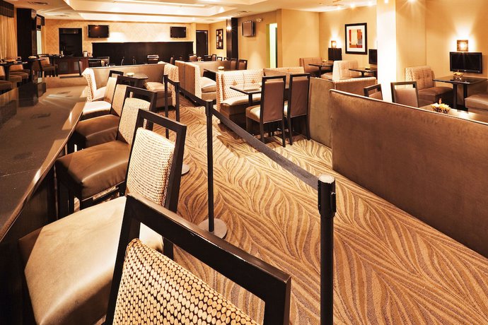 Imagen del bar/restaurante del Hotel Holiday Inn Stillwater - University West, an IHG. Foto 2