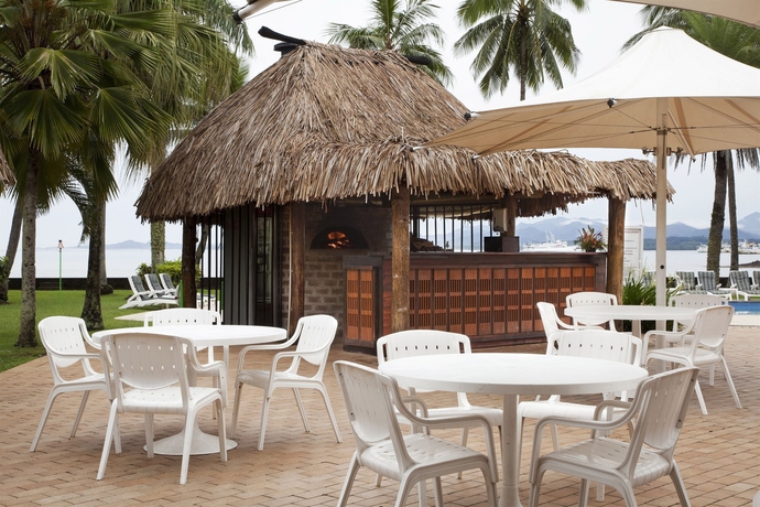 Imagen de los exteriores del Hotel Holiday Inn Suva, An Ihg. Foto 8