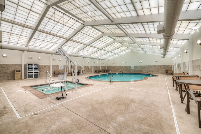 Imagen de la piscina del Hotel Holiday Inn Tacoma Mall by IHG. Foto 20