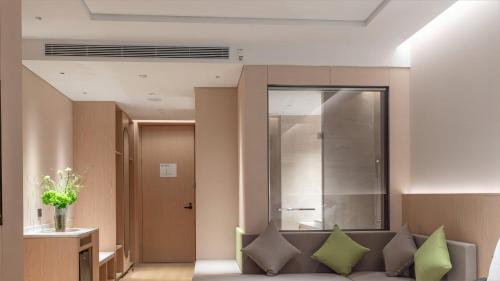 Imagen de la habitación del Hotel Holiday Inn Taiyuan Sunshine, an IHG. Foto 20