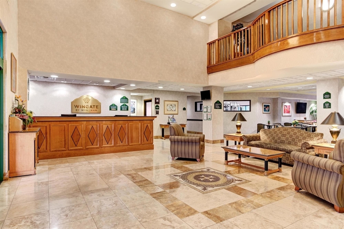 Imagen de los interiores del Hotel Holiday Inn Tampa North, An Ihg. Foto 4