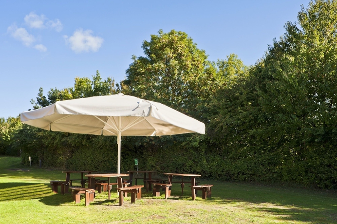 Imagen de los exteriores del Hotel Holiday Inn Taunton, An Ihg. Foto 6