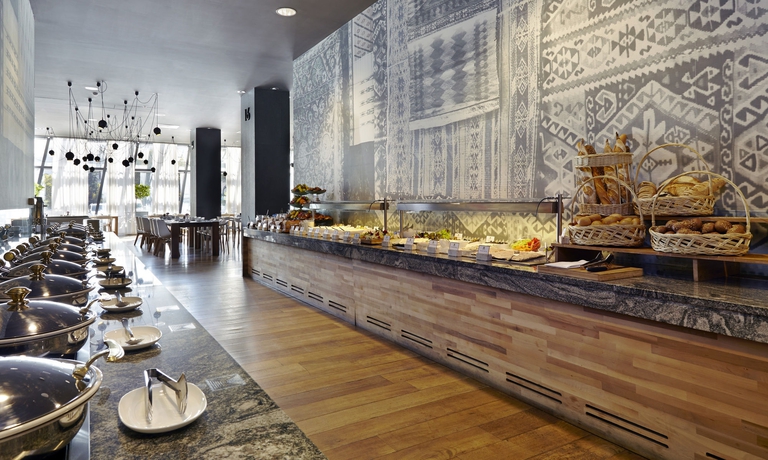 Imagen del bar/restaurante del Hotel Holiday Inn Tbilisi, An Ihg. Foto 4