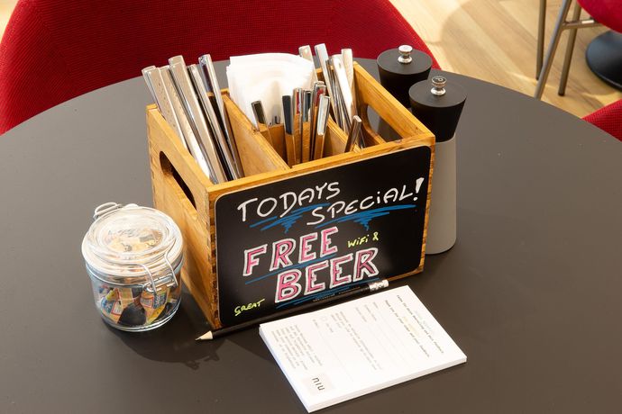 Imagen del bar/restaurante del Hotel Holiday Inn - The Niu, Franz Vienna. Foto 8