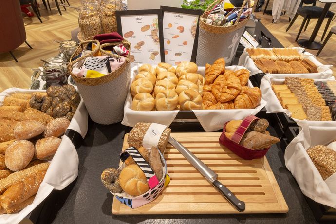 Imagen del bar/restaurante del Hotel Holiday Inn - The Niu, Franz Vienna. Foto 16