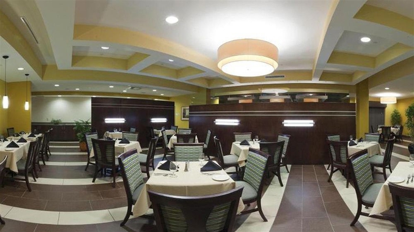 Imagen del bar/restaurante del Hotel Holiday Inn Titusville-kennedy Space Center, An Ihg. Foto 2