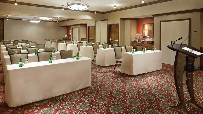 Imagen de los interiores del Hotel Holiday Inn Toronto-yorkdale. Foto 11