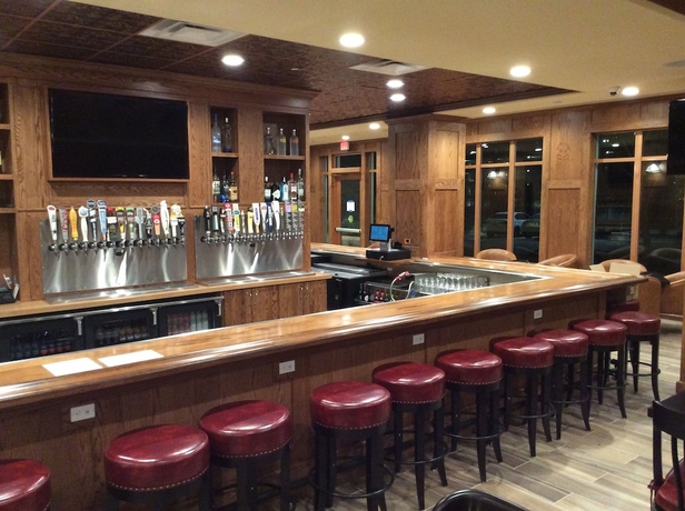 Imagen del bar/restaurante del Hotel Holiday Inn Trophy Club. Foto 3