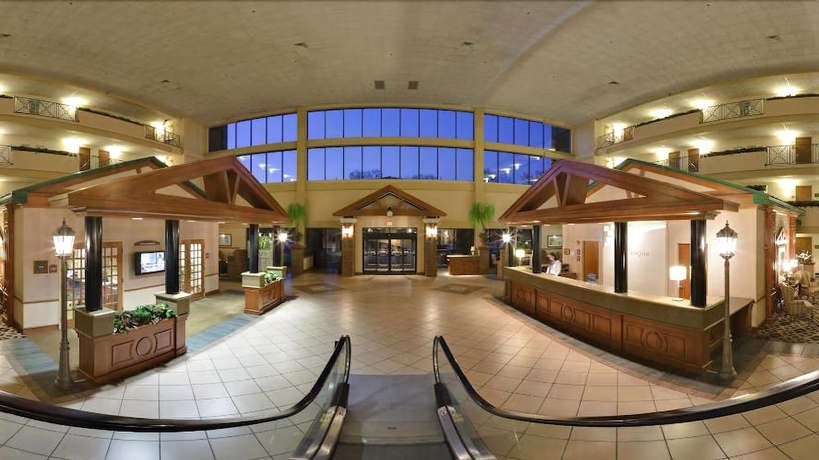 Imagen de los interiores del Hotel Holiday Inn University Of Memphis All Suite, An Ihg. Foto 17