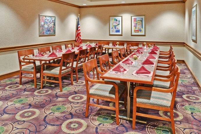Imagen del bar/restaurante del Hotel Holiday Inn University Of Memphis All Suite, An Ihg. Foto 6