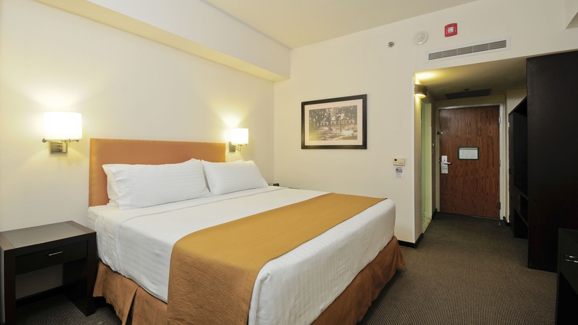 Imagen de la habitación del Hotel Holiday Inn Uruapan. Foto 7