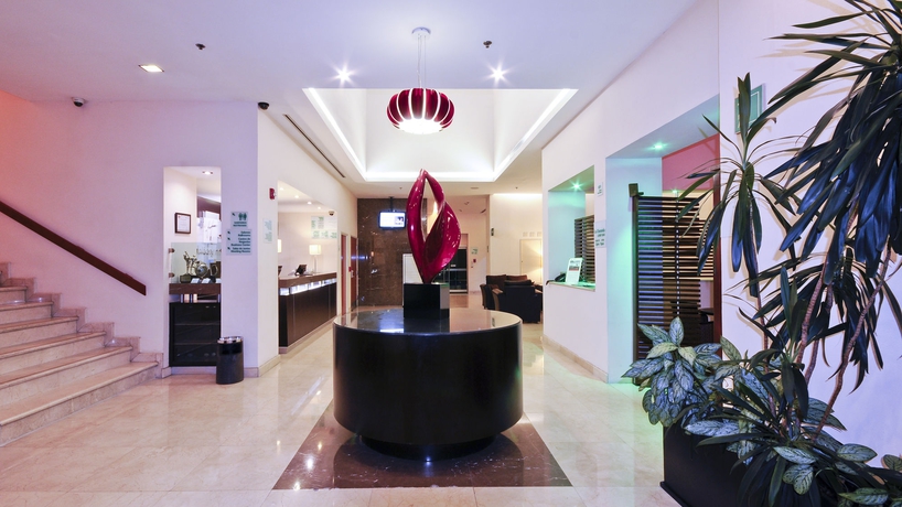 Imagen de los interiores del Hotel Holiday Inn Uruapan. Foto 11