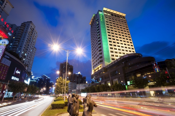 Imagen de los exteriores del Hotel Holiday Inn Vista Shanghai, An Ihg. Foto 10