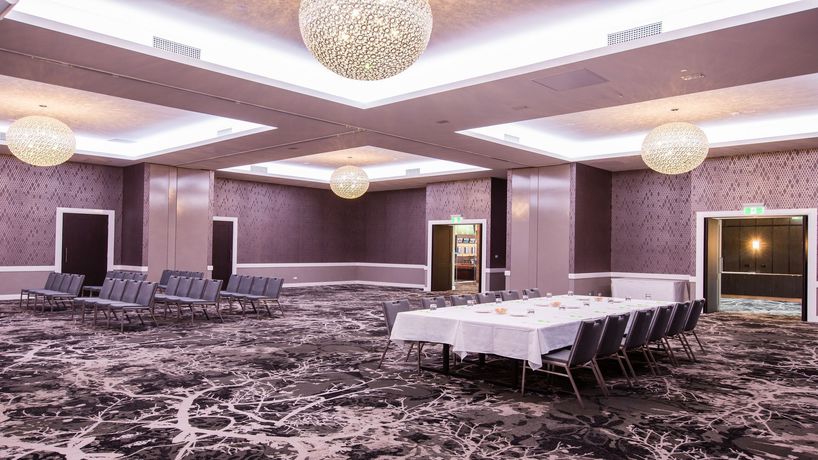 Imagen de los interiores del Hotel Holiday Inn Warwick Farm, An Ihg. Foto 14