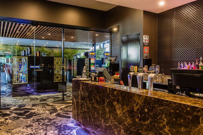 Imagen de los interiores del Hotel Holiday Inn Warwick Farm, An Ihg. Foto 16