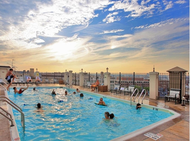 Imagen de la piscina del Hotel Holiday Inn Washington-central/white House, An Ihg. Foto 16
