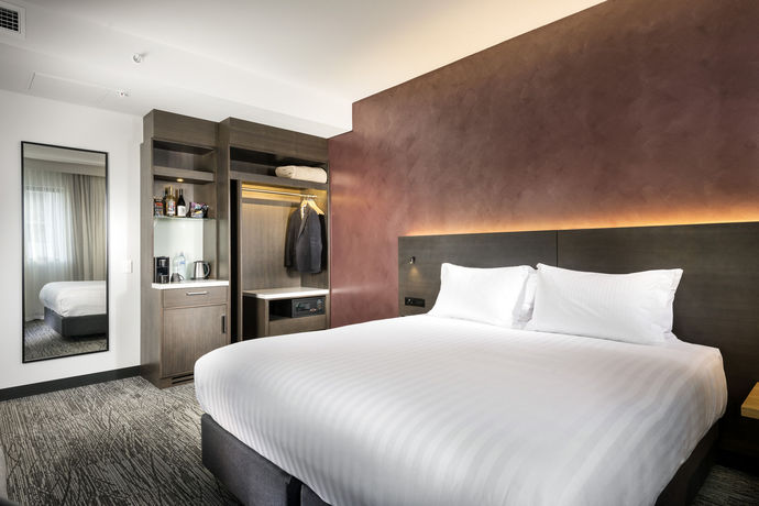 Imagen del bar/restaurante del Hotel Holiday Inn West Perth. Foto 4