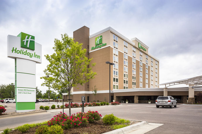 Imagen del bar/restaurante del Hotel Holiday Inn Wichita East I-35, An Ihg. Foto 2