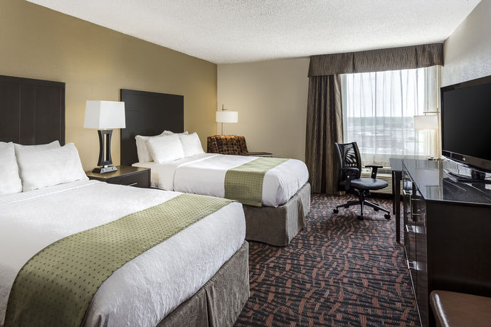 Imagen de los interiores del Hotel Holiday Inn Wichita East I-35, An Ihg. Foto 11