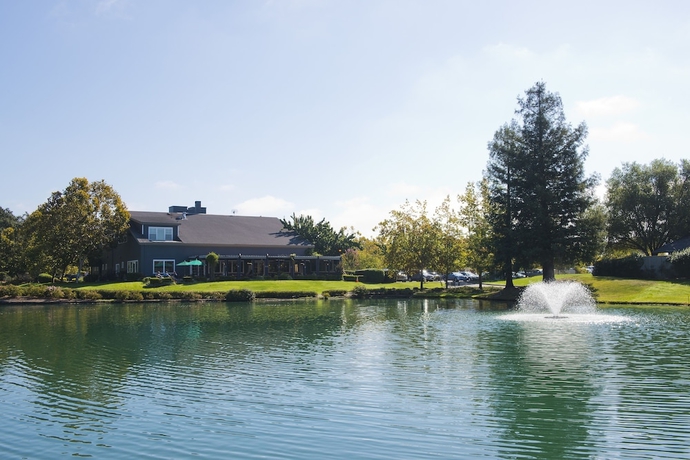 Imagen general del Hotel Holiday Inn Windsor - Wine Country. Foto 3