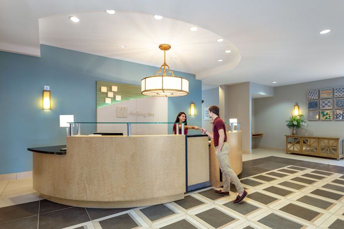 Imagen de los interiores del Hotel Holiday Inn Winter Haven, an IHG Hotel. Foto 17