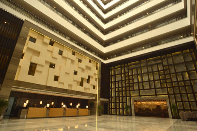 Imagen de los interiores del Hotel Holiday Inn Xi'an Big Goose Pagoda. Foto 17