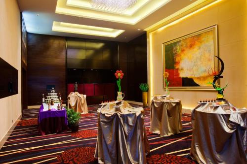 Imagen general del Hotel Holiday Inn Yinchuan International Trade Centre. Foto 1