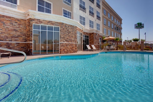 Imagen de la piscina del Hotel Holiday Inn Yuma, An Ihg. Foto 6