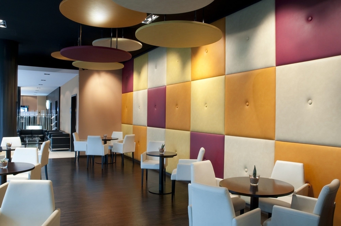 Imagen de los interiores del Hotel Holiday Inn Zurich - Messe, An Ihg. Foto 11