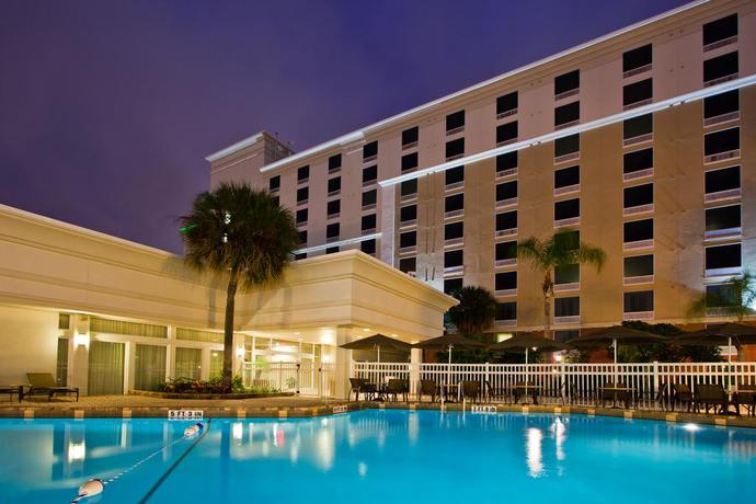 Imagen general del Hotel Holiday Inn & Suites Across from Universal Orlando. Foto 5