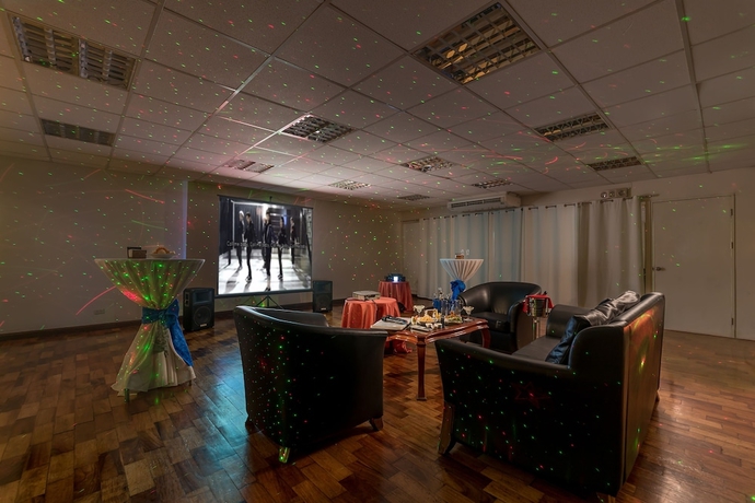 Imagen de los interiores del Hotel Holiday Inn & Suites Batangas LimaPark by IHG. Foto 14