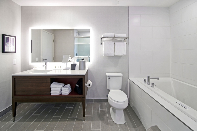 Imagen de la habitación del Hotel Holiday Inn & Suites - Calgary Airport North. Foto 14