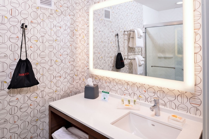 Imagen de la habitación del Hotel Holiday Inn & Suites - Farmington Hills - Detroit. Foto 3
