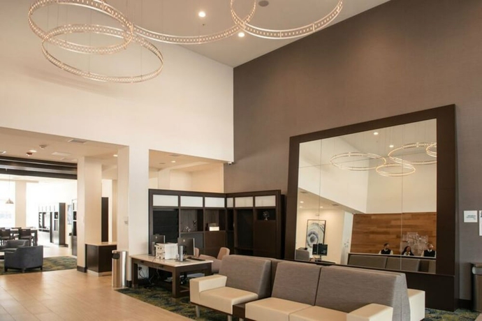 Imagen de los interiores del Hotel Holiday Inn & Suites - Farmington Hills - Detroit. Foto 13