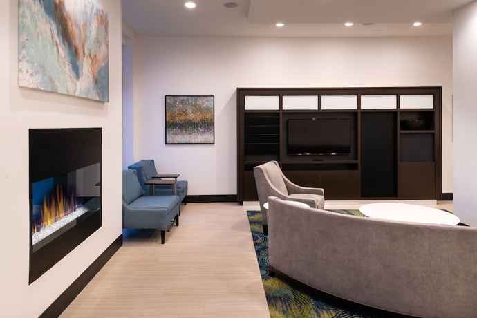 Imagen de los interiores del Hotel Holiday Inn & Suites - Farmington Hills - Detroit. Foto 17
