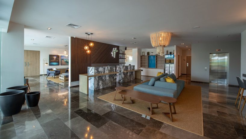 Imagen de los interiores del Hotel Holiday Inn & Suites Merida La Isla, an IHG. Foto 19