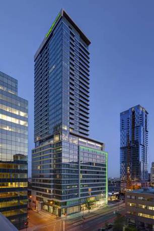 Imagen de la habitación del Hotel Holiday Inn & Suites - Montreal Centre-ville. Foto 2