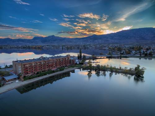 Imagen general del Hotel Holiday Inn & Suites Osoyoos. Foto 1