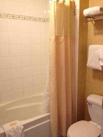 Imagen de la habitación del Hotel Holiday Inn & Suites Osoyoos. Foto 4