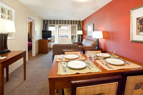 Imagen de la habitación del Hotel Holiday Inn & Suites Osoyoos. Foto 11