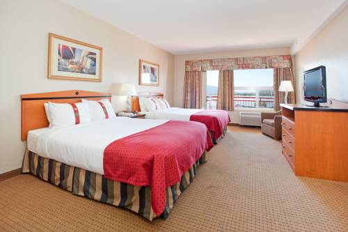 Imagen de la habitación del Hotel Holiday Inn & Suites Osoyoos. Foto 14