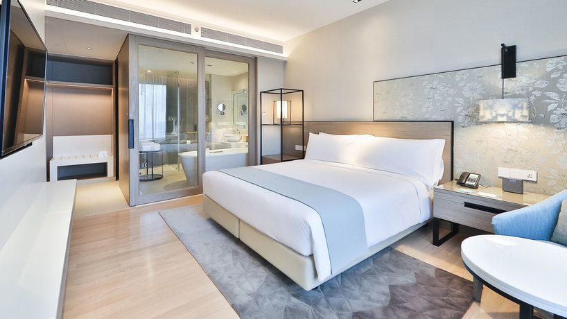 Imagen de la habitación del Hotel Holiday Inn & Suites Rayong City Centre, an IHG Hotel. Foto 6