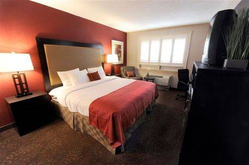 Imagen de la habitación del Hotel Holiday Inn & Suites St. Catharines Conf Ctr. Foto 7