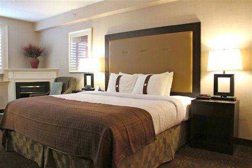 Imagen de la habitación del Hotel Holiday Inn & Suites St. Catharines Conf Ctr. Foto 10