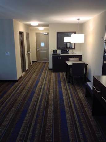 Imagen de la habitación del Hotel Holiday Inn & Suites Tupelo North. Foto 15