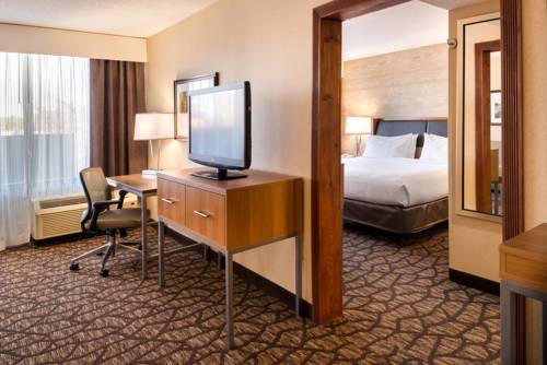 Imagen de la habitación del Hotel Holiday Inn & Suites Warren. Foto 7